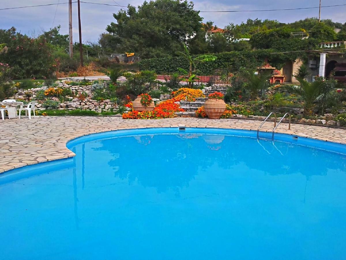 Angela Apartments Pool Gardens And Sea Views Agios Stefanos Avliotes  Zewnętrze zdjęcie